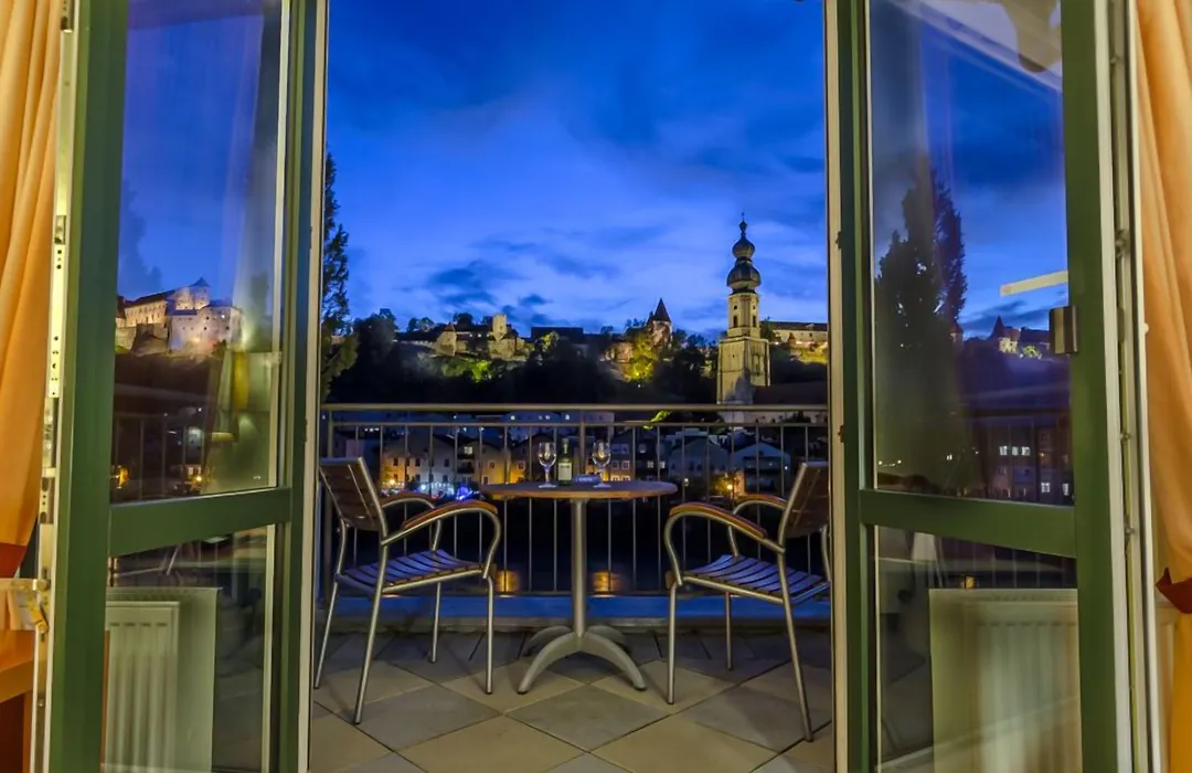 Hotel Burgblick-1