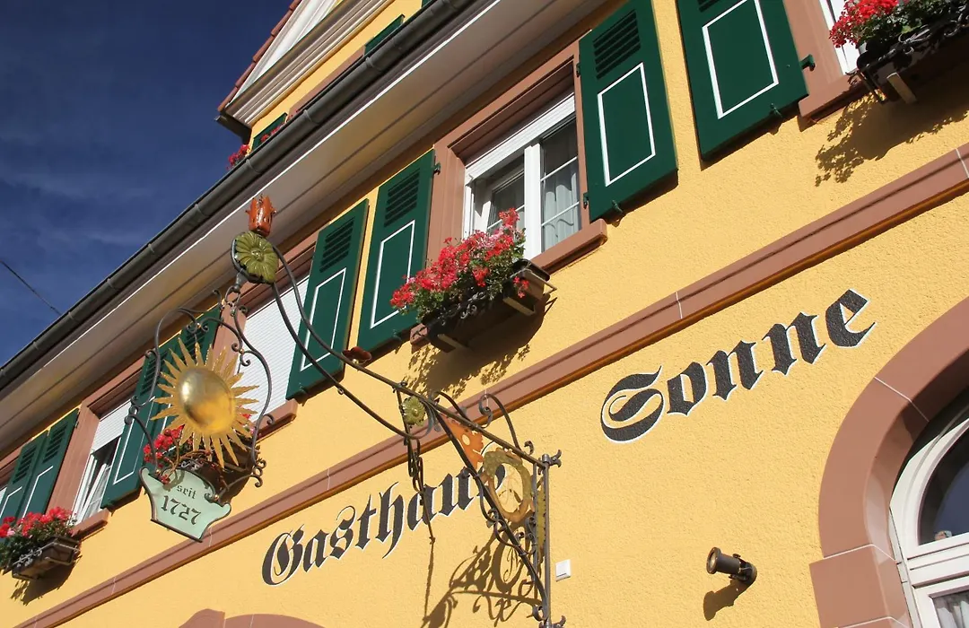 Weinhotel / Gasthaus zur Sonne-1