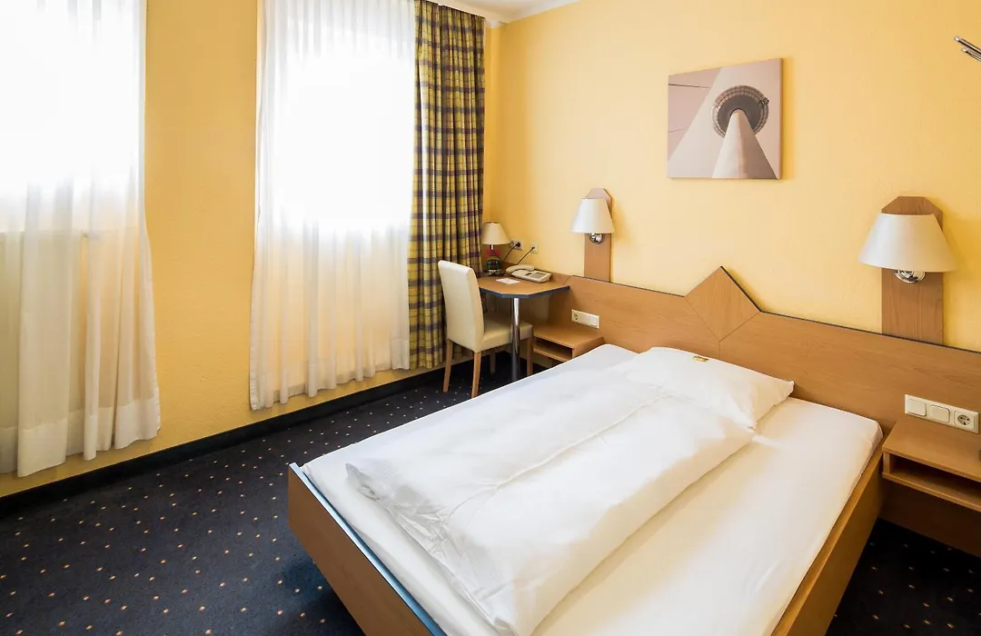 Central Hotel-1