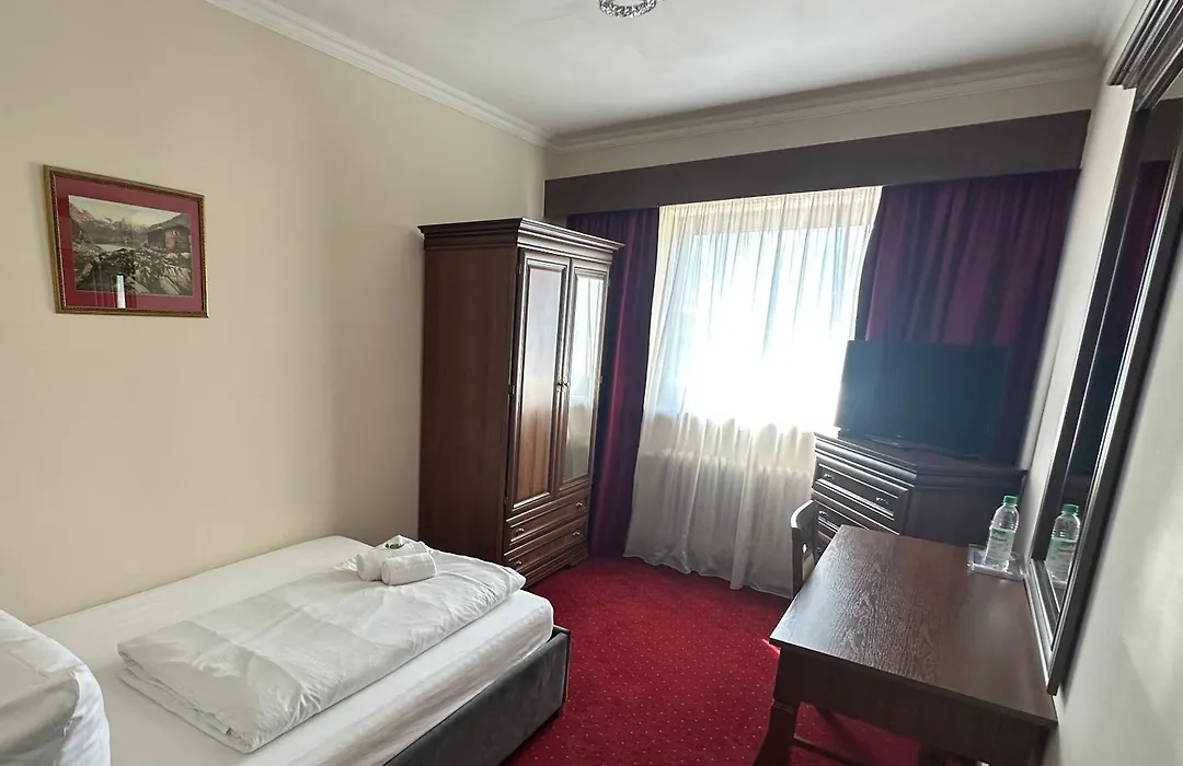 Hotel Gundl Alm-1