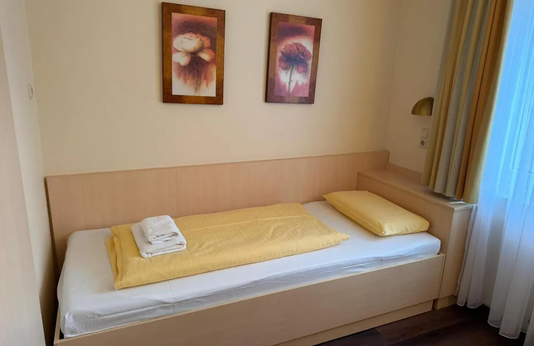 M&M Hotel - Seevetal-1