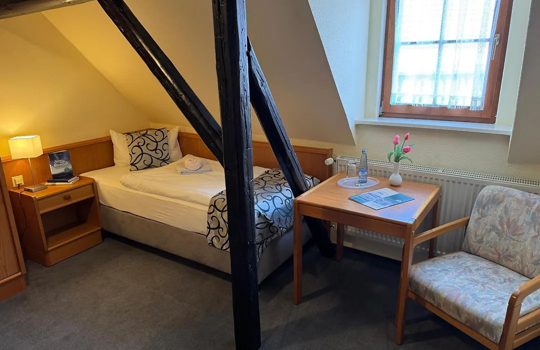 Hotel Zum Kanzler-1
