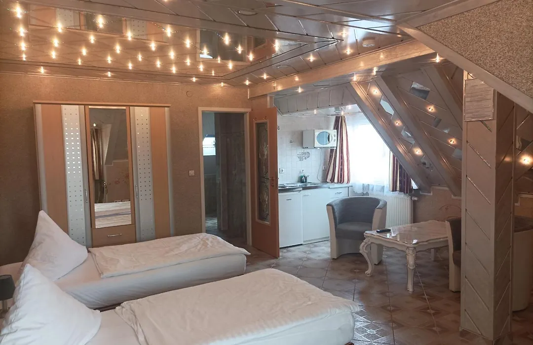 Central Hotel-1