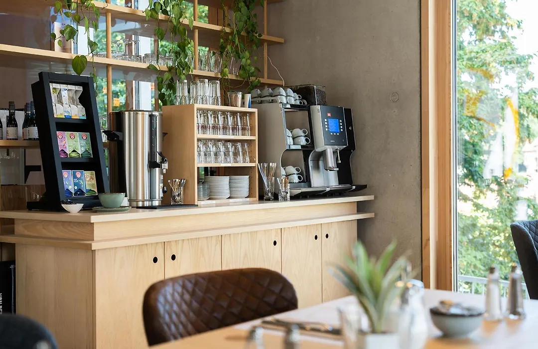 Hotel Bergamo Modern&zentral in Ludwigsburg Klimaanlage 3 Min zum Schloss WLAN Frühstück optional besonderes nachhaltiges Stadthotel in moderner Holzbauweise-1