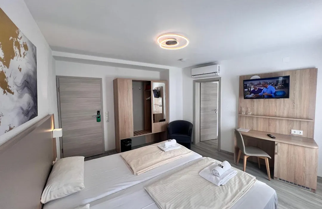 Hotel Kriemhilde-1