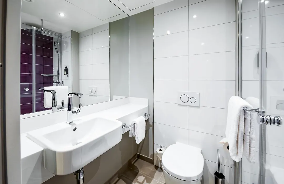 Premier Inn Stuttgart City Europaviertel-1