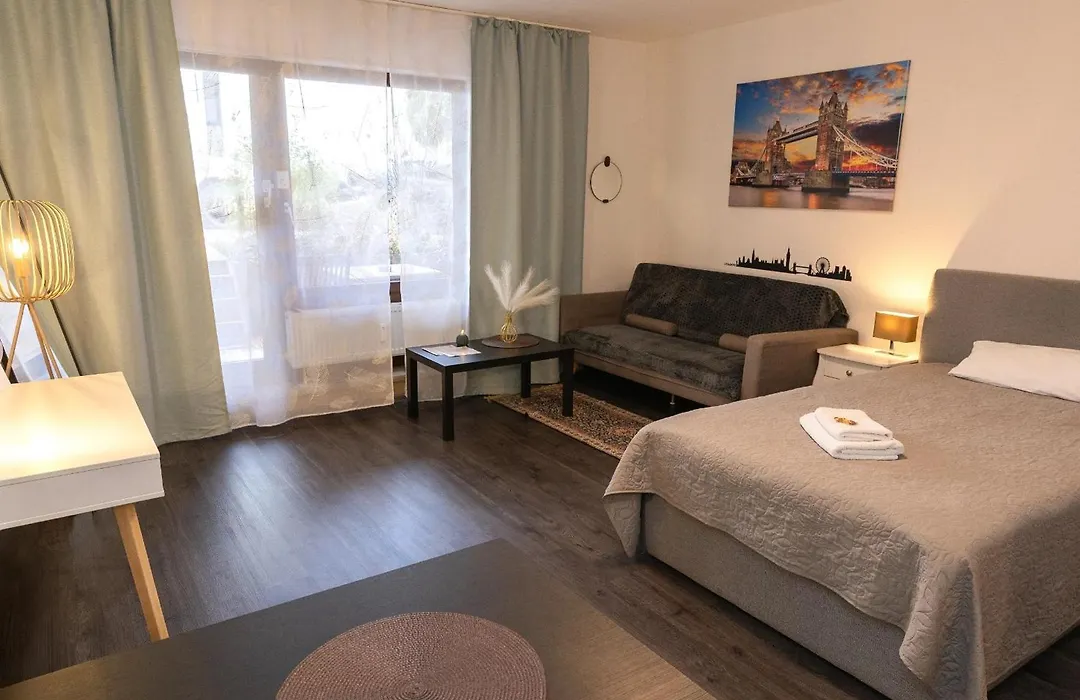 4-Studio mit Küche&Magenta TV-10 Min ins Zentrum-1