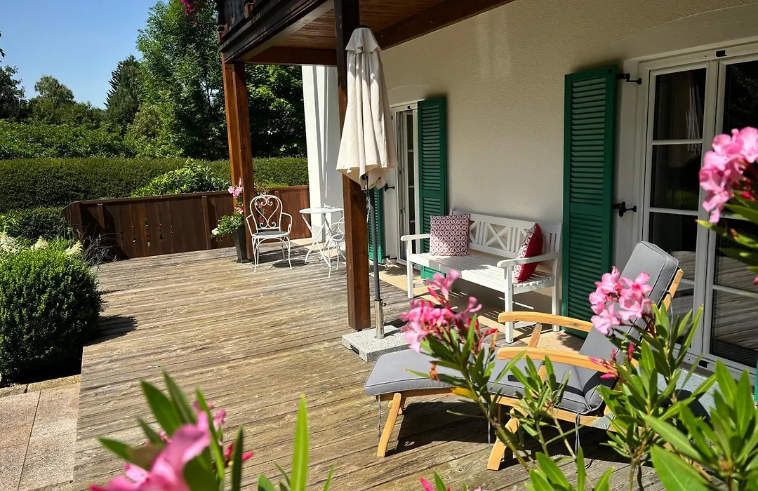 Landhaus Marinella Hotel Garni-1