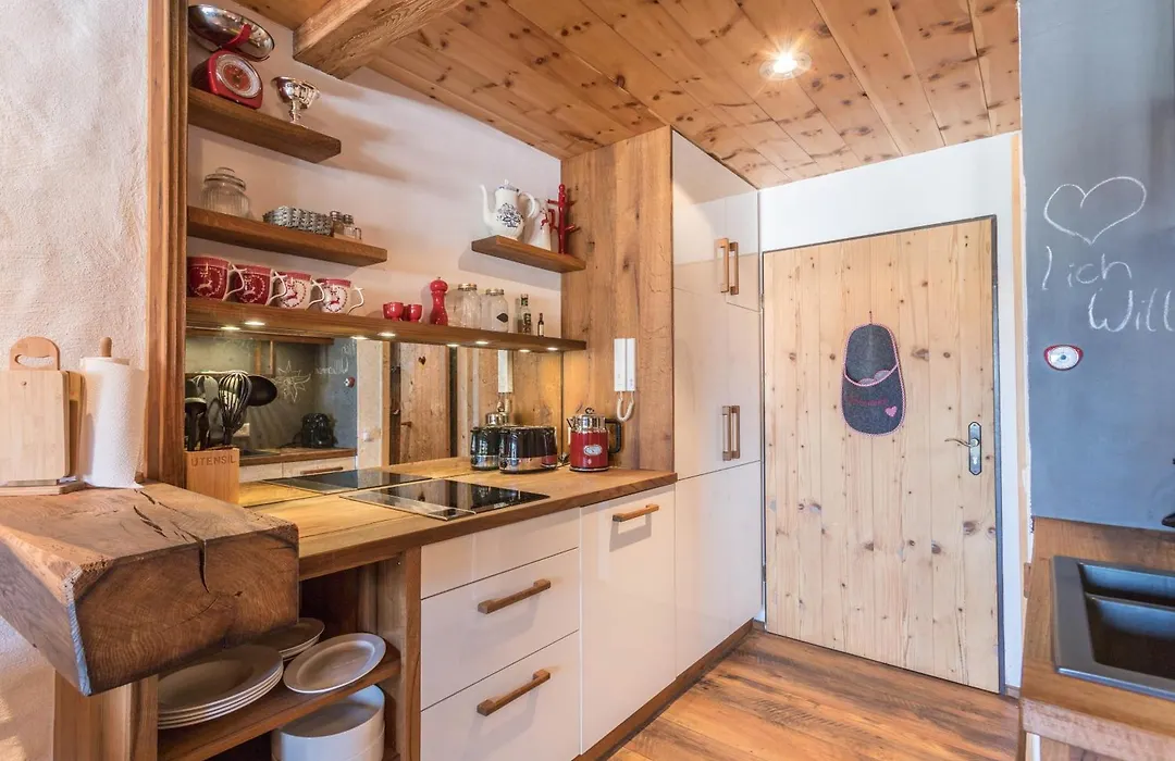 Alpenauszeit im Zirbenholz Chalet-1