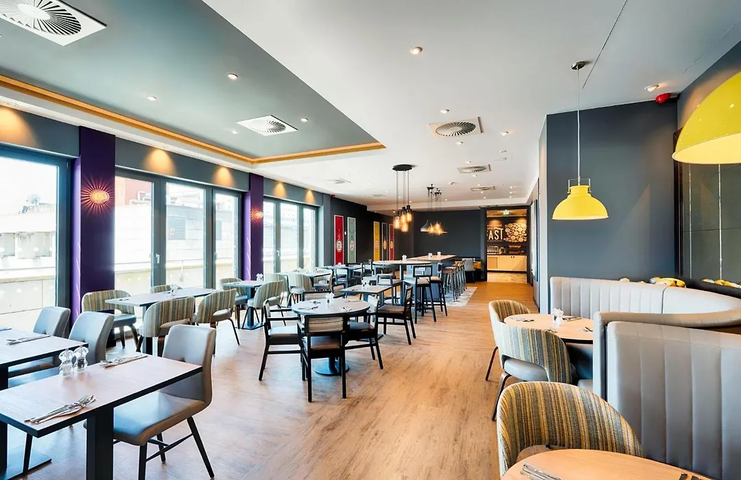 Premier Inn Dresden City Prager Straße-1