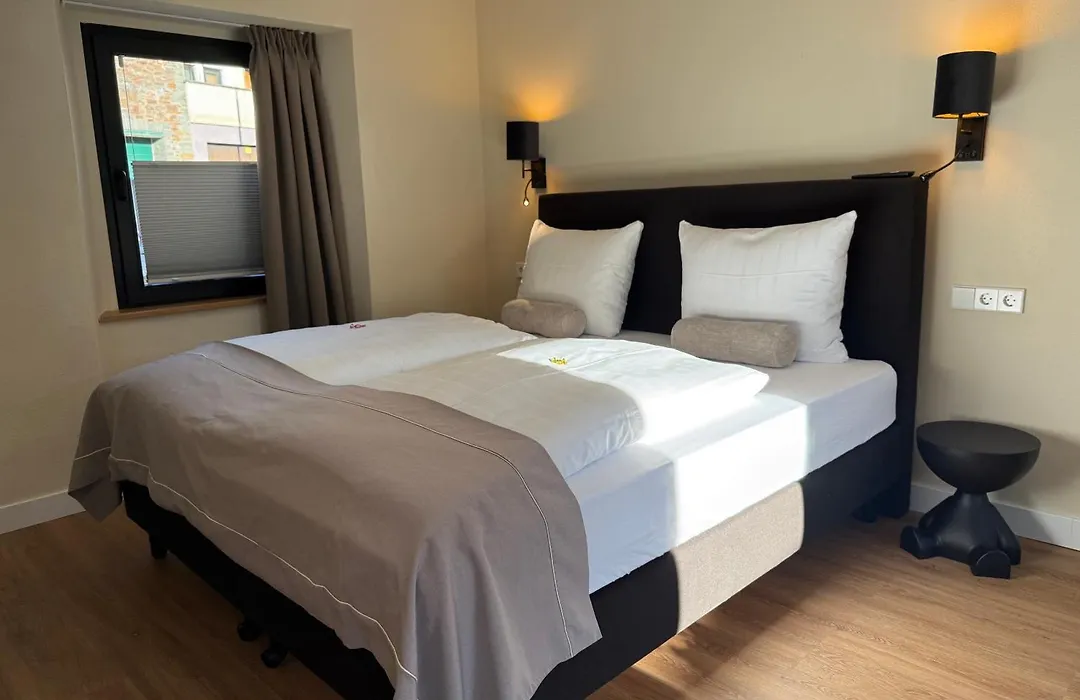 Hotel Am Hafen-1