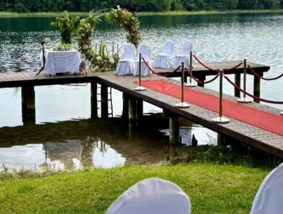 Hotel Garni Jagdschloss Waldsee Mit Fruehstuecksbuffet & Schlosskueche Fuer Selbstversorger-1
