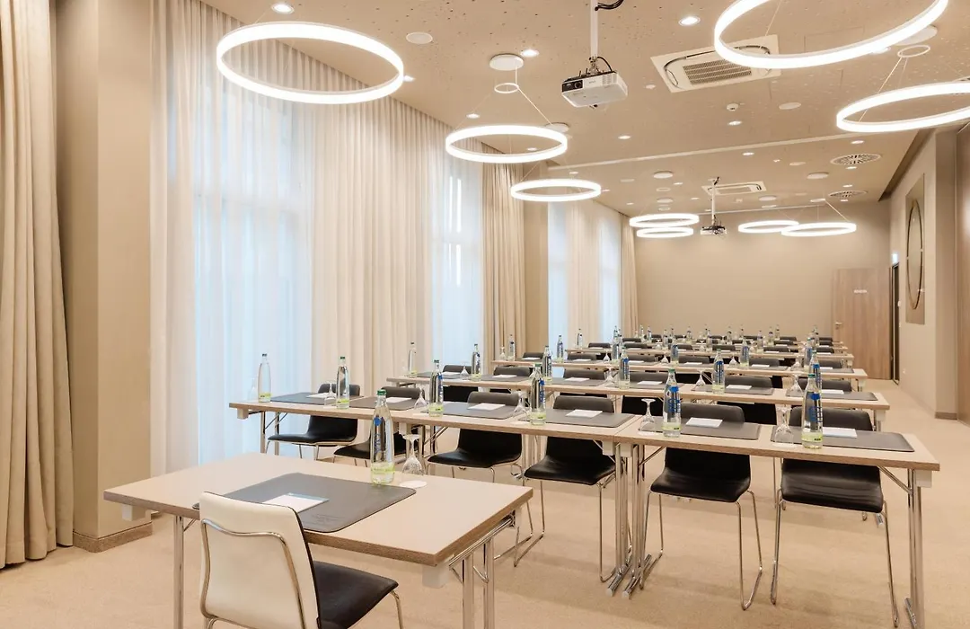 Styles Hotel Monheim-1