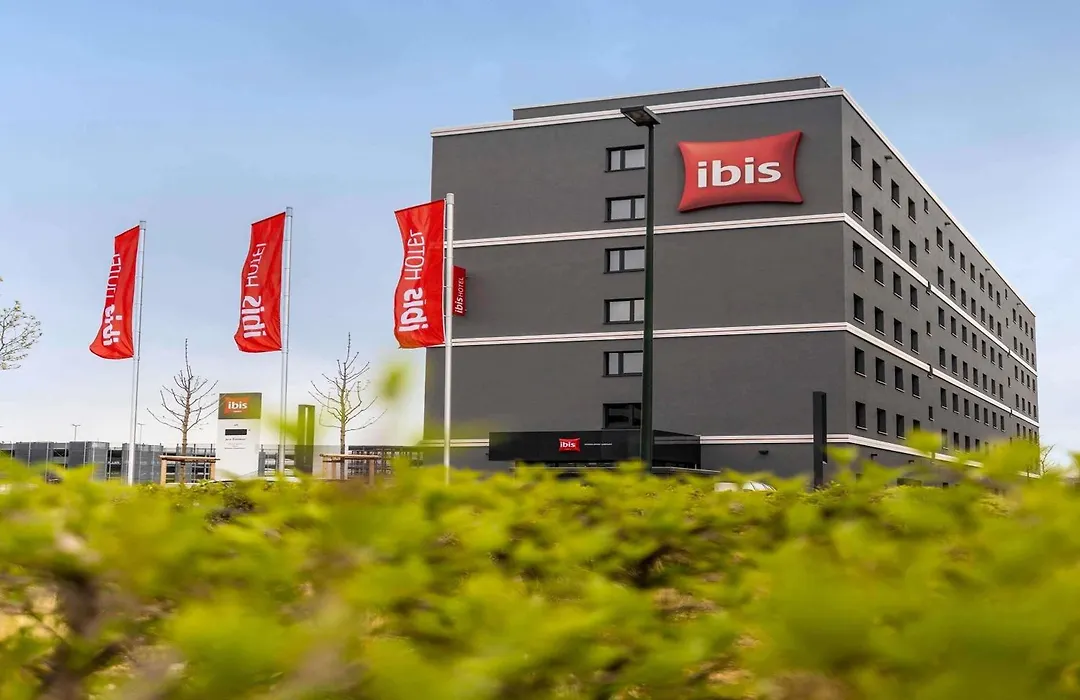Ibis Duesseldorf Airport-1