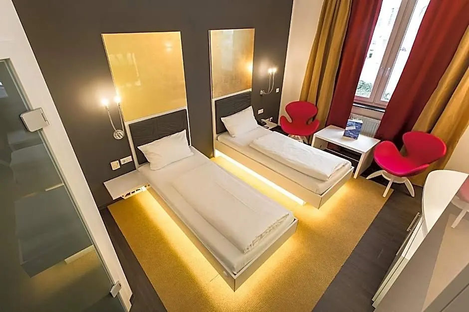 Hotel Sinsheim-1