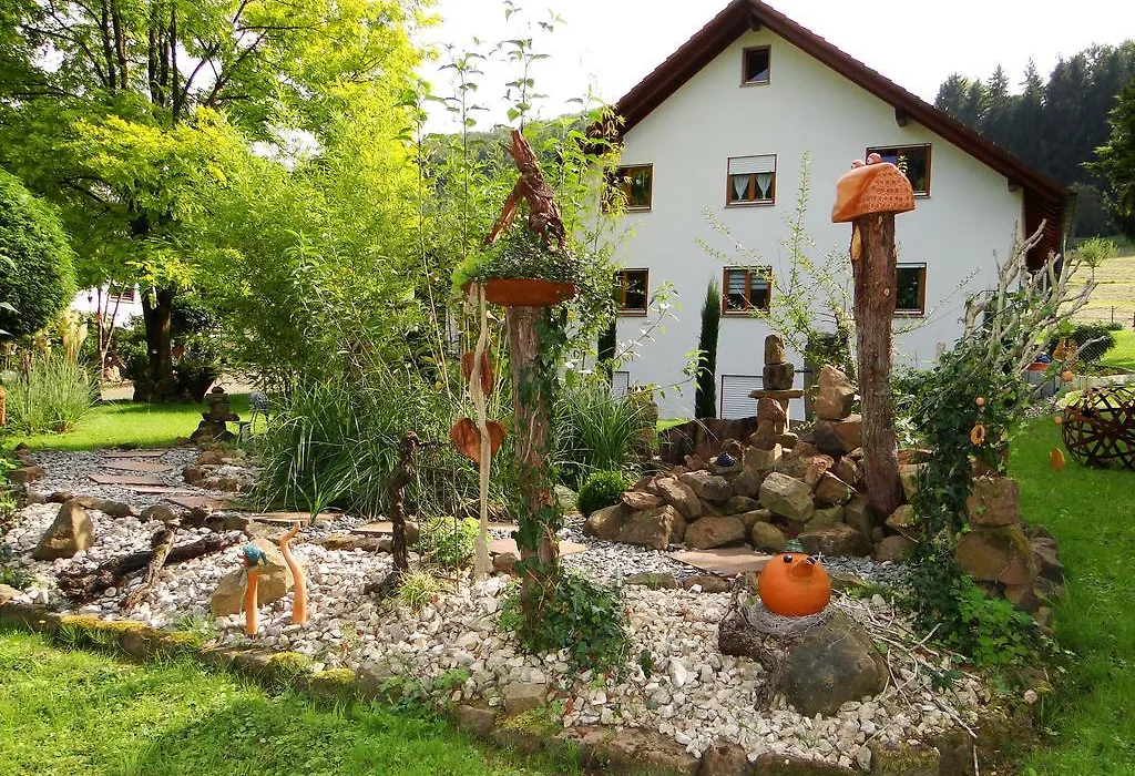 Ferienwohnung Hotte´s Hütte-1