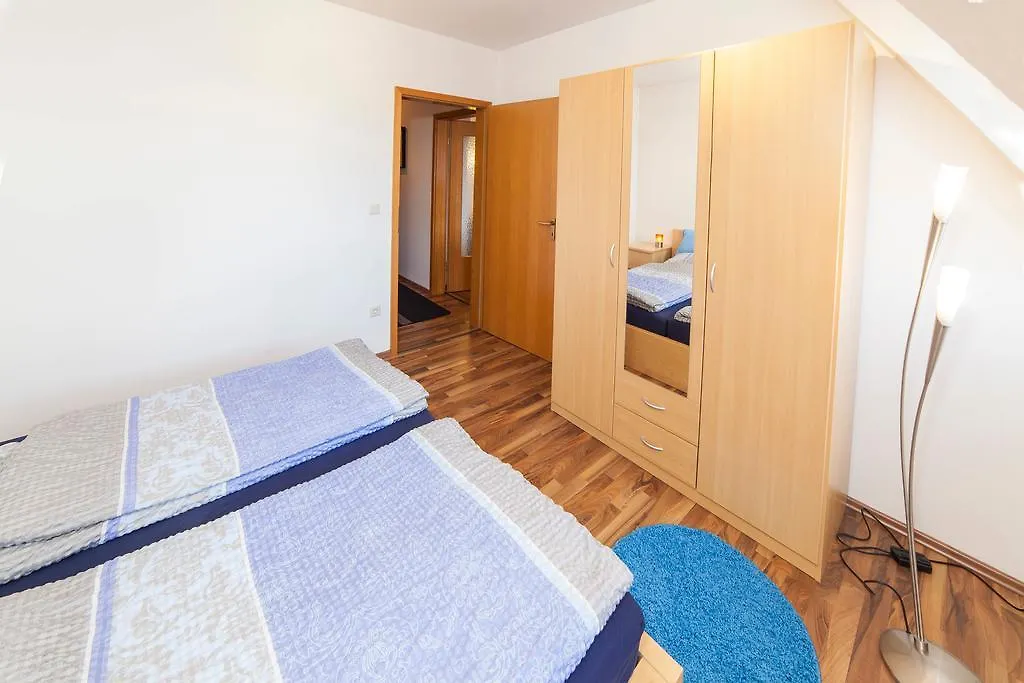 Ferienwohnung Reislöhner-1