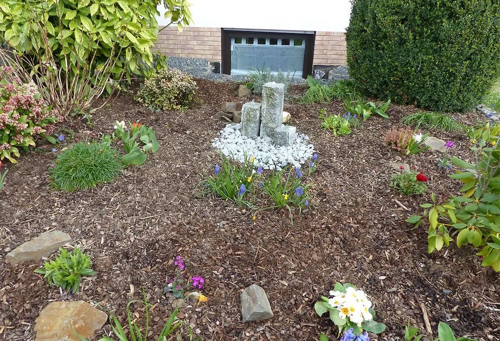 Anja'S Ferienwohnung Alken-1