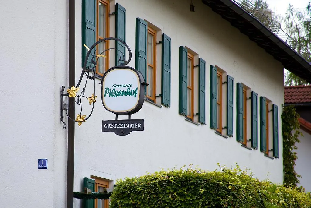 Landgasthof Pilsenhof Entenbraterei-1