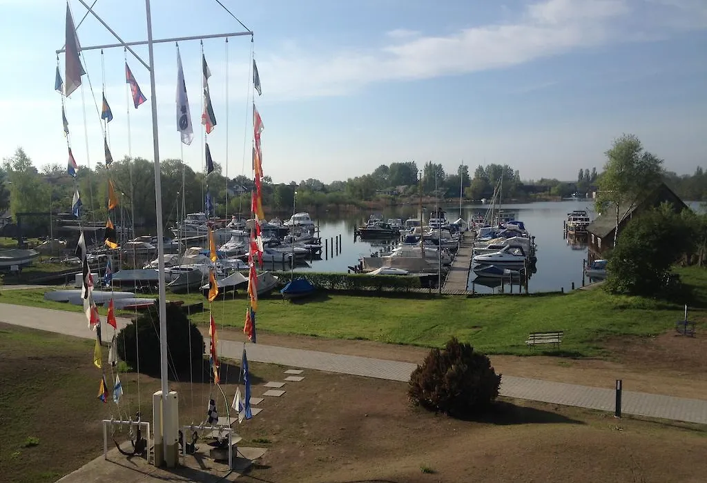 Aparthotel am Heidensee-1