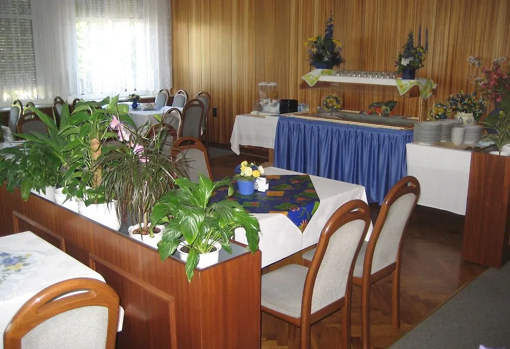 Hotel Kirchner-1
