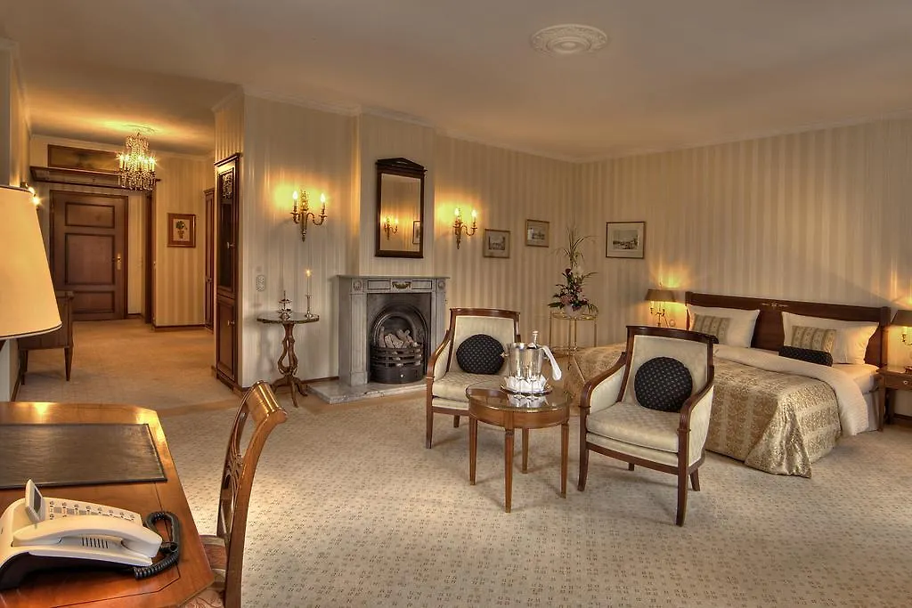 Hotel Schloss Reinhartshausen-1