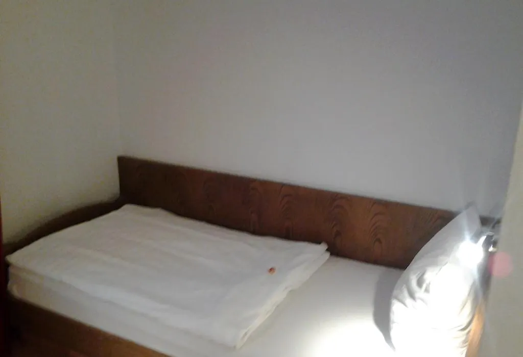S&L Hotel Neuss-1