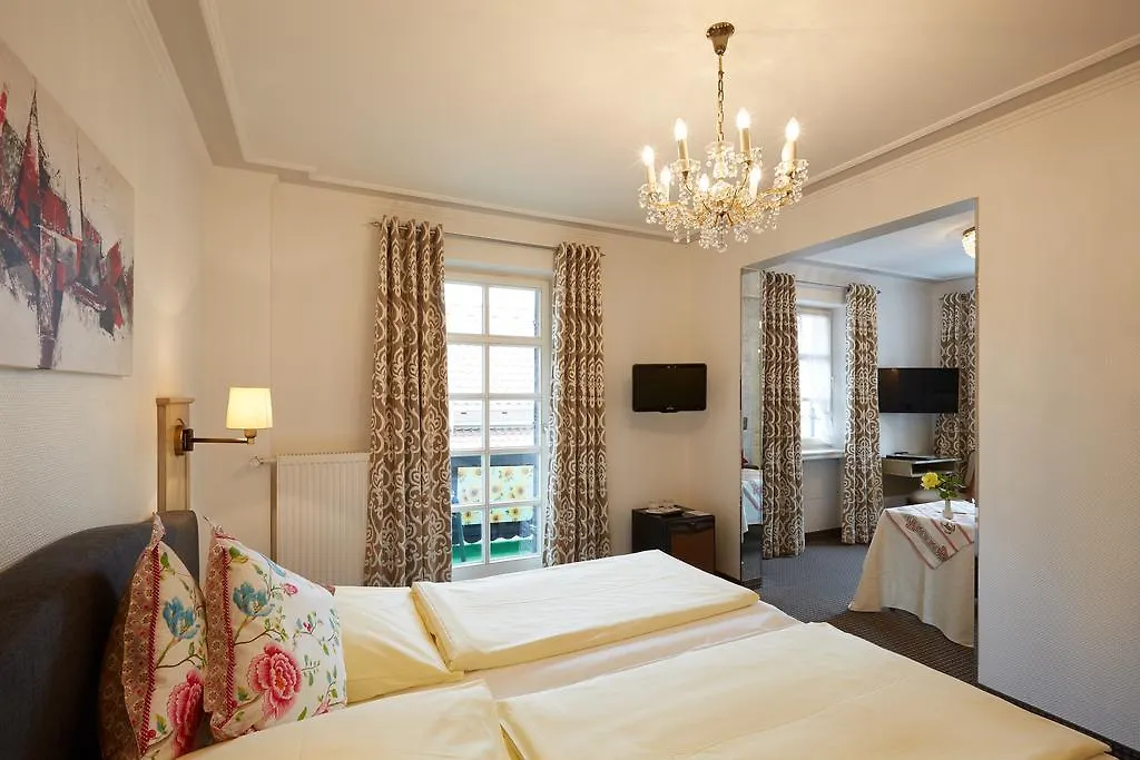Hotel Edelweiss Garni-1