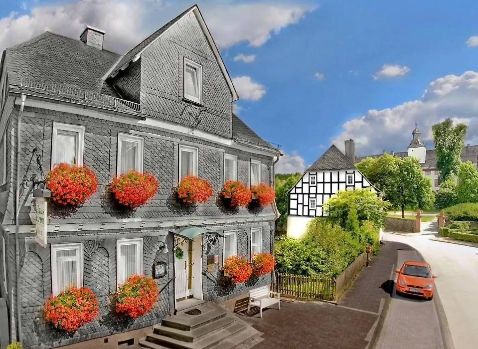 Hotel-Pension Haus Erna-1