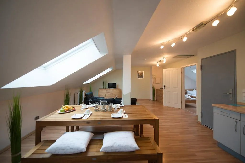 Rheinauer Hof - bed&breakfast-1