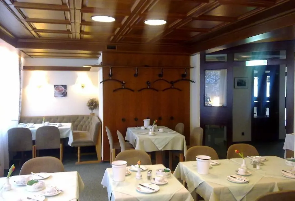 Hotel Rheingauer Tor-1