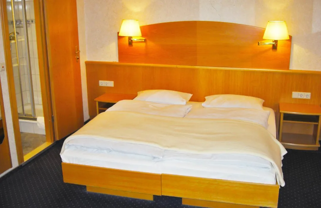 Hotel Gasthof Kreuz-1