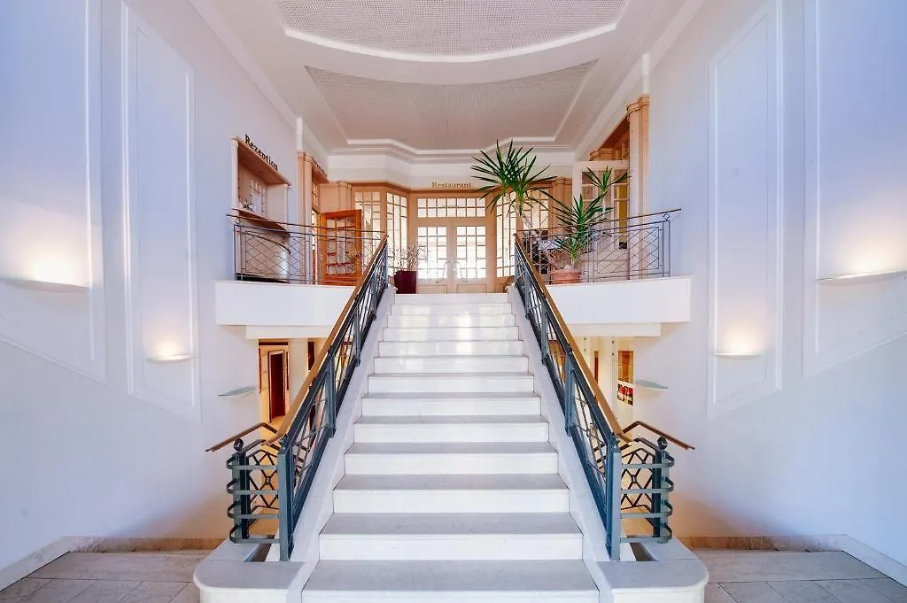 Landgasthof Gut Deutenhof-1