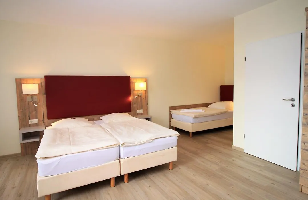 Hotel am Pferdemarkt-1