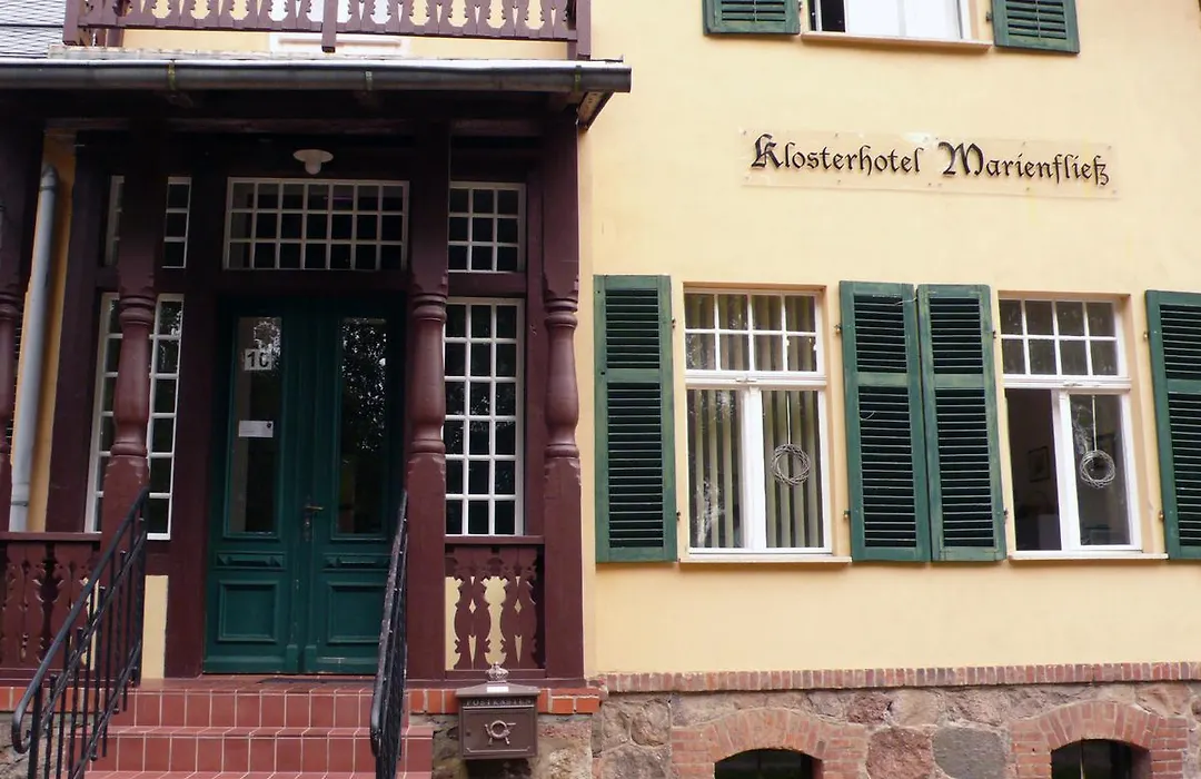 Klosterhotel Marienfliess-1