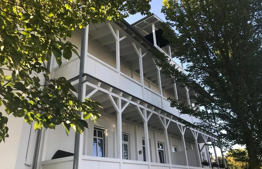Meerblick Apartments Villa Vineta Göhren-1