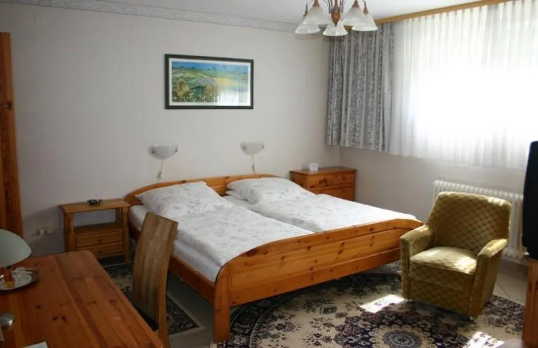 Pension Haus zum Schlehenberg-1