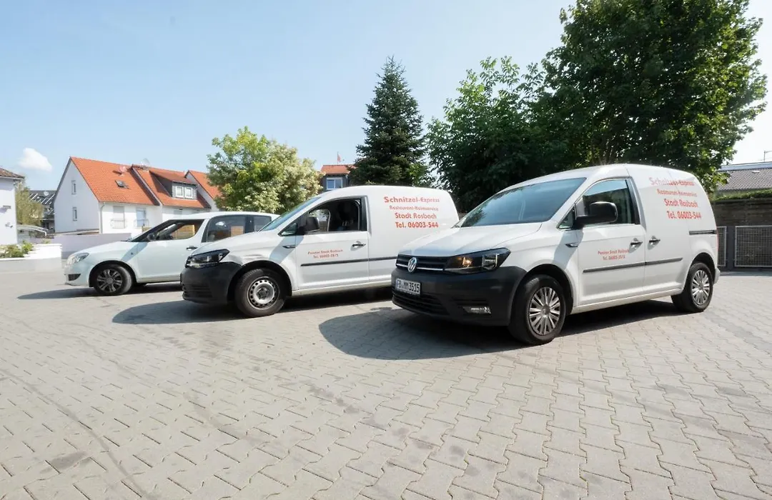 Schnitzelhaus und Pension Stadt Rosbach-1