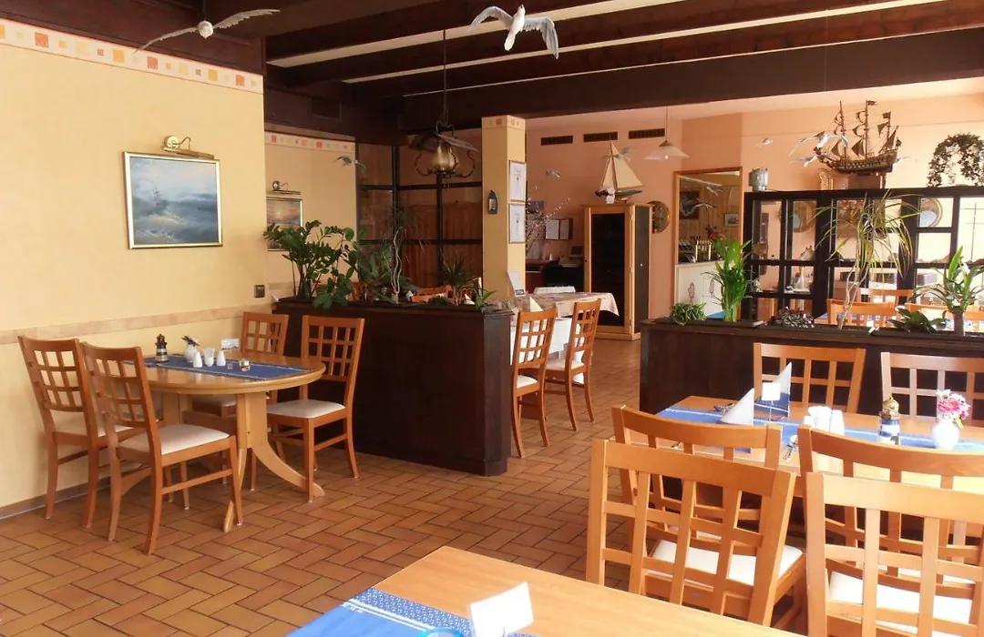 Hotel Albatros-1