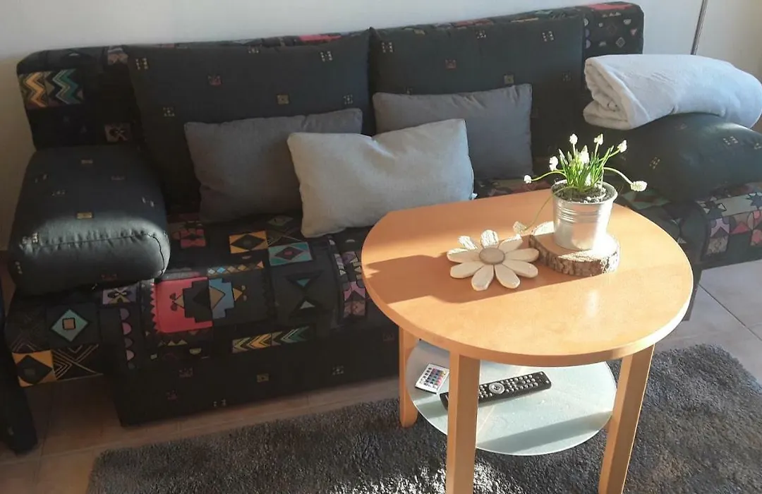 Cordes, Apartment 1-1