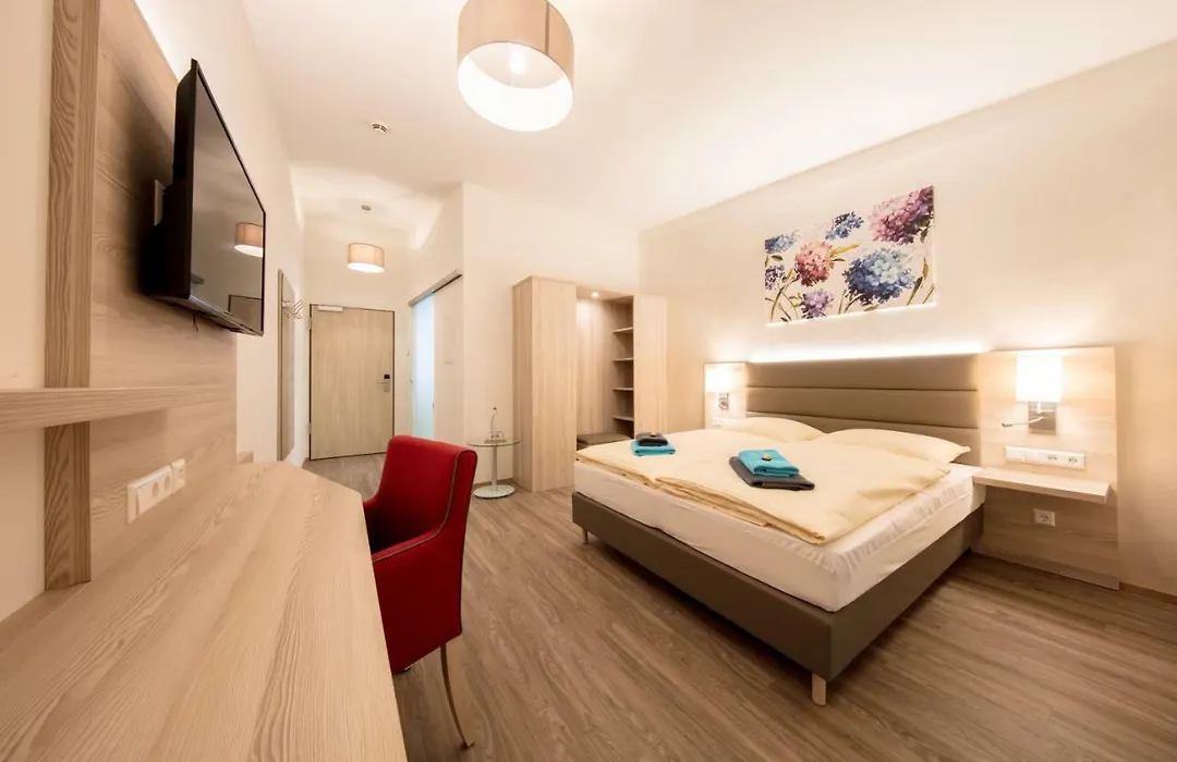 Hotel Gudrun-1