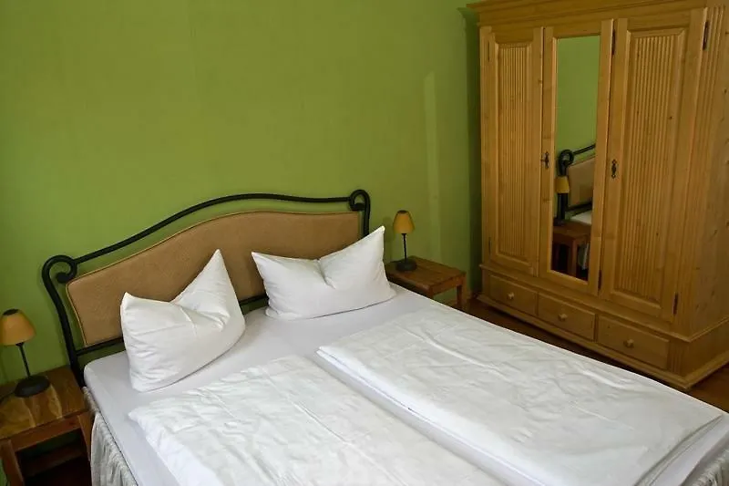 Am Kleinsten Haus-1