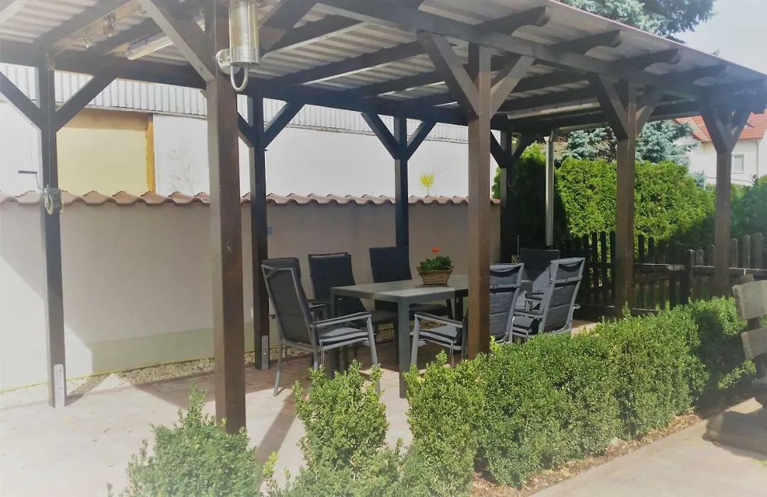 Ferienwohnung "Burgblick"-1