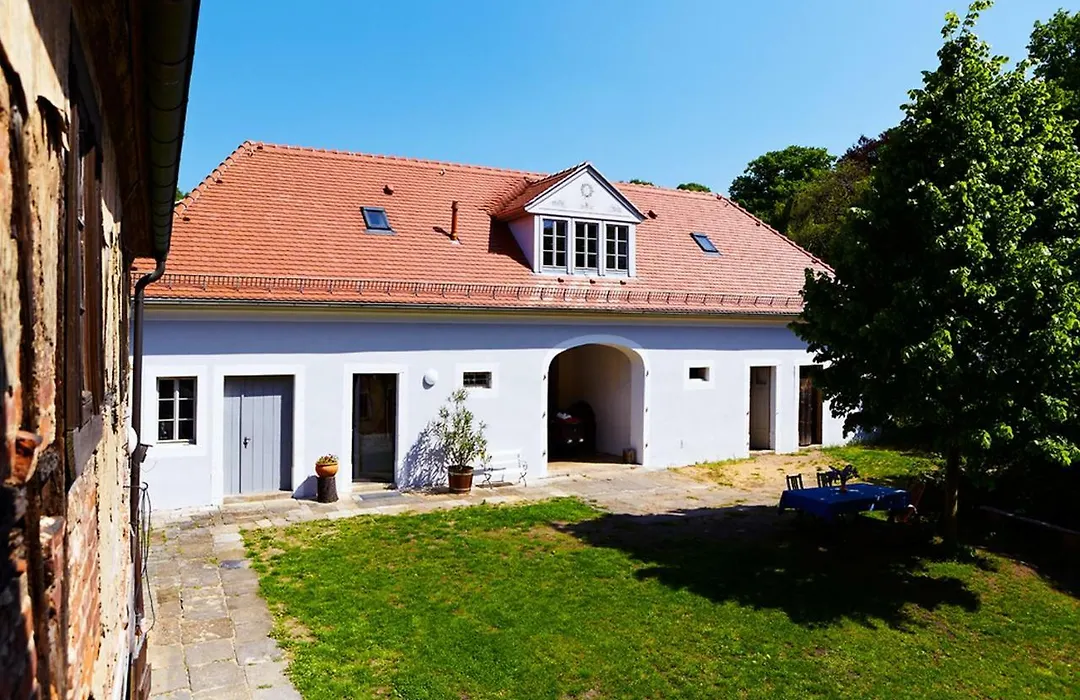 Weingut Haus Steinbach-1