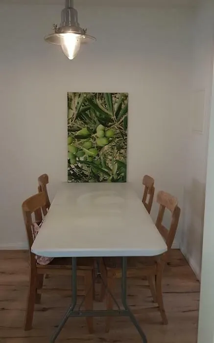 Im Dobbenviertel mit Terrasse 3 Doppelzimmer 98qm-1