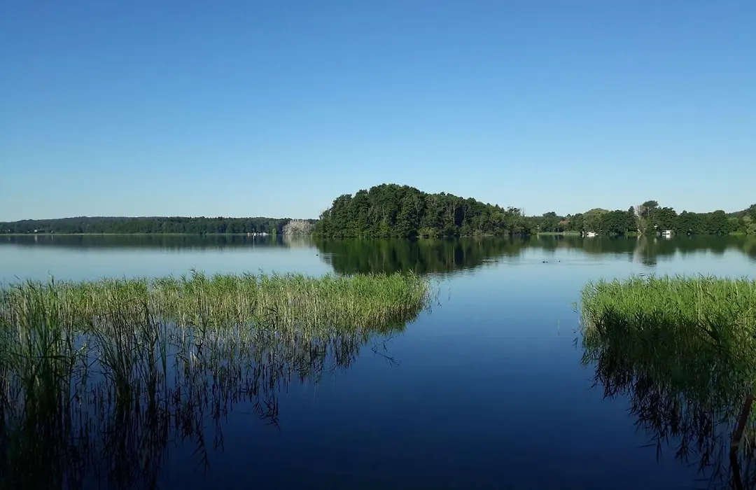 Ferienhaus direkt am See-1
