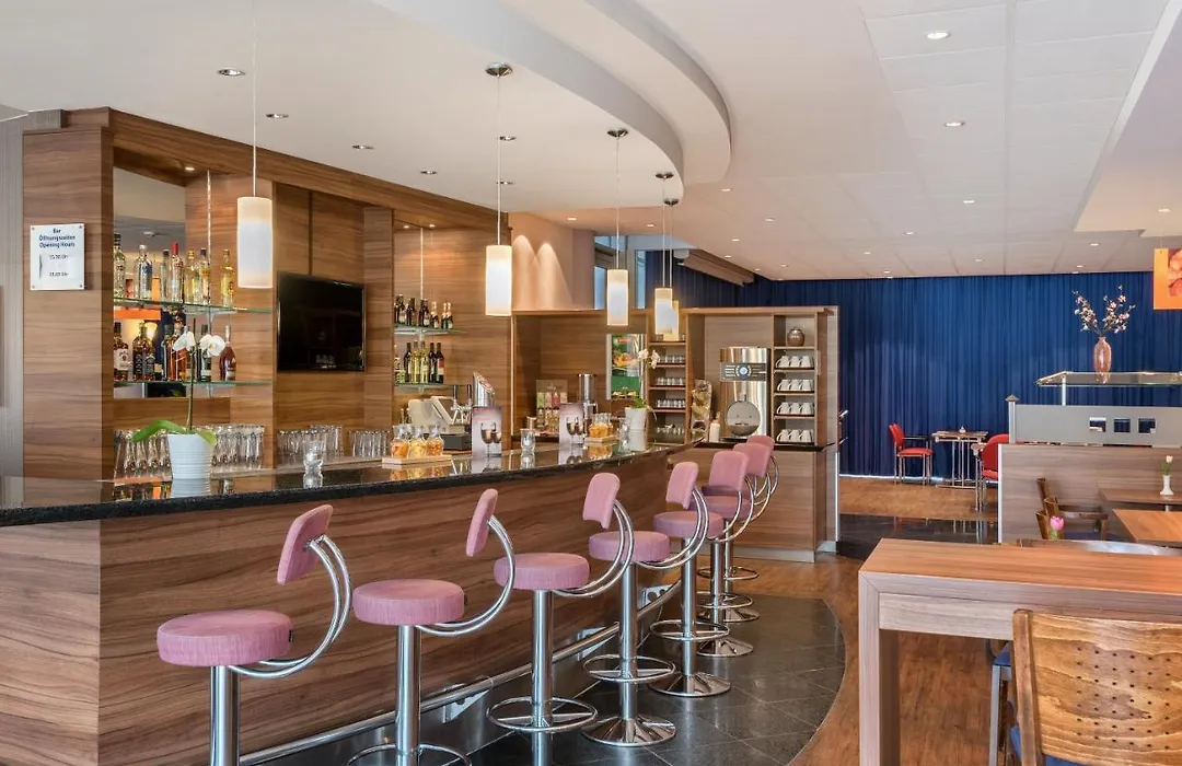 Holiday Inn Express Essen - City Centre-1