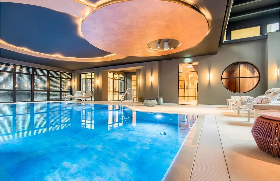 Zeller-Hotel+Restaurant-1