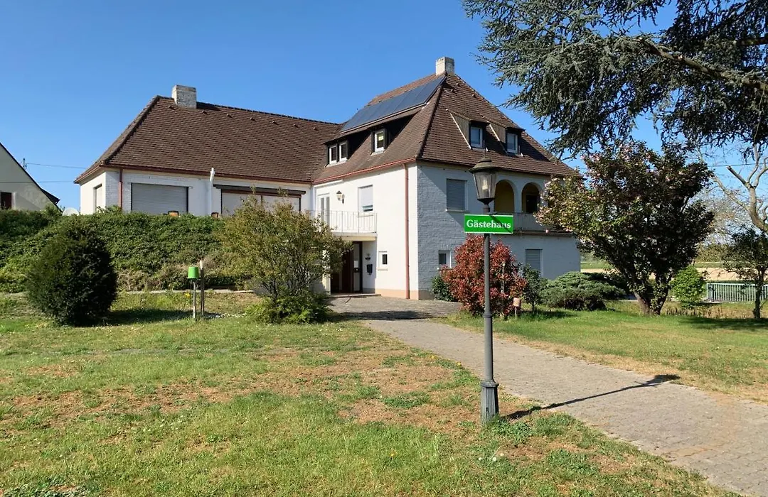 Gästehaus an der Rheinbrücke-1