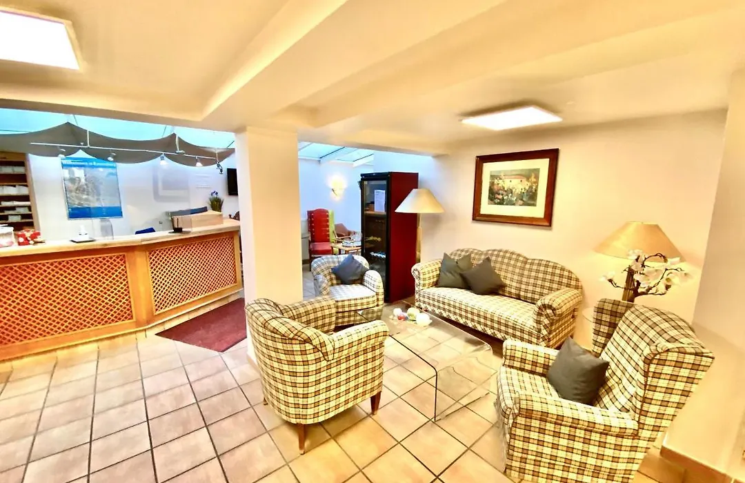 Hotel Garni Rebgarten-1